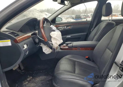 2008 Mercedes-Benz S 550 4Matic z USA, uszkodzony, nr VIN WDDNG86XX8A214056